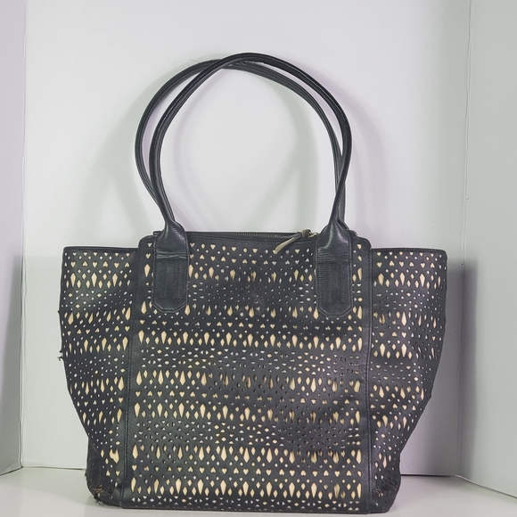 Stella and Dot Tote. - Picture 2 of 6